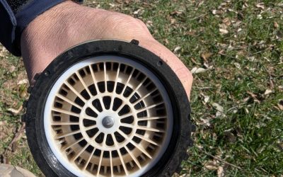 Algunas de las tareas más importantes en un campo de golf son aquellas que el jugador nunca se da cuenta de que se hacen